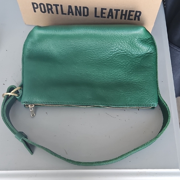 Portland Leather Slouchy Shoulder Bag Balacar - Picture 2 of 4